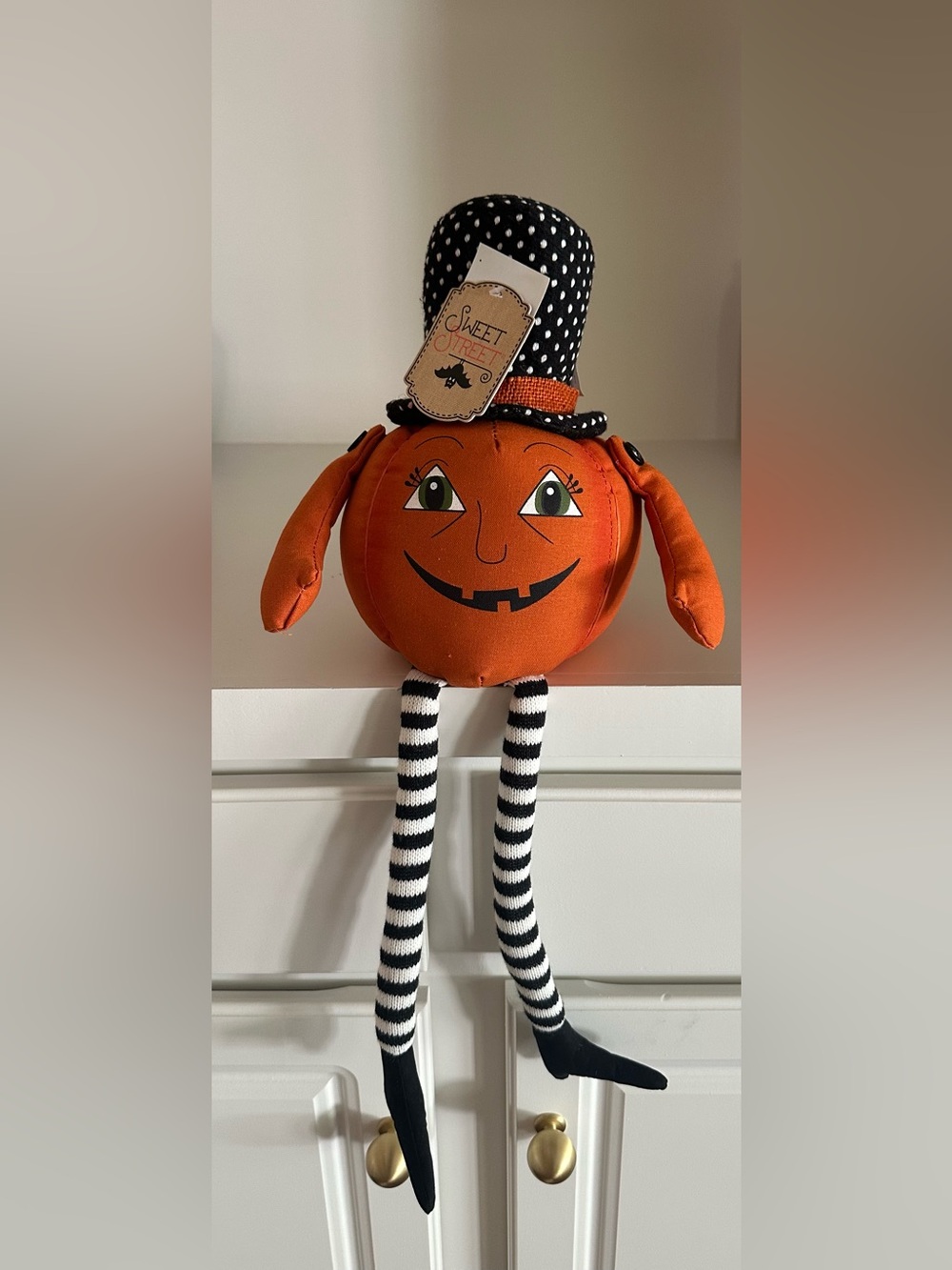 Sweet Street Pumpkin 🎃 shelf sitter vintage style 20” Halloween